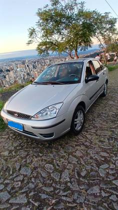 FORD FOCUS 2.0 GLX SEDAN 16V GASOLINA 4P MANUAL FORD FOCUS 2.0 GLX SEDAN 16V GASOLINA 4P MANUAL